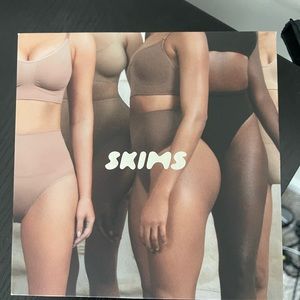 Skims tummy control thong